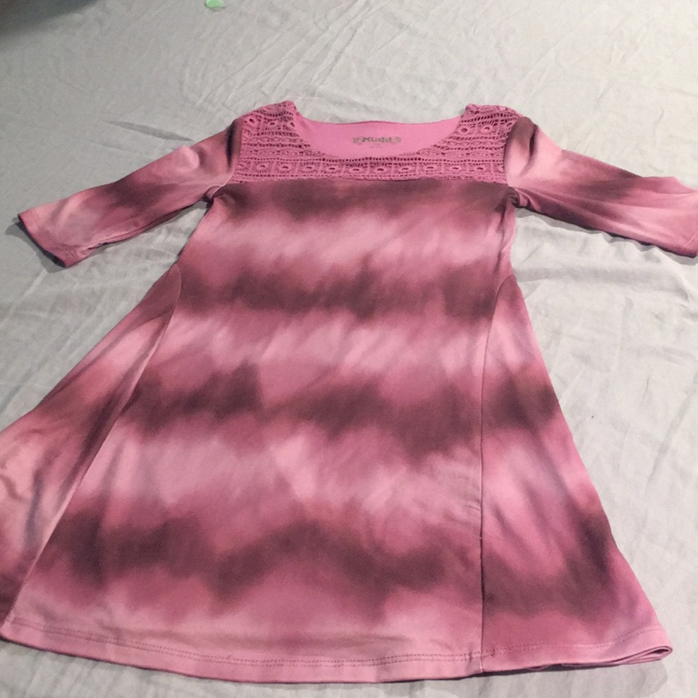 A long sleeve Dress